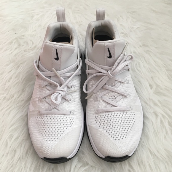 NEW Nike Metcon Flyknit 3 Women’s Sneakers - Picture 4 of 7